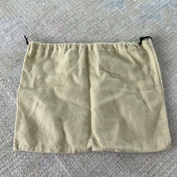 Burberry tan dust bag - Picture 2 of 2